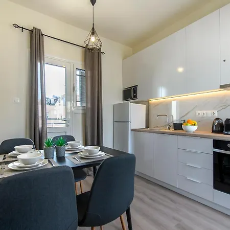 Beautiful Loft Close To Acropolis Athens