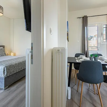 Beautiful Loft Close To Acropolis Apartment *